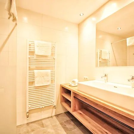 Haus Enzian Apartment Fiss Exterior photo