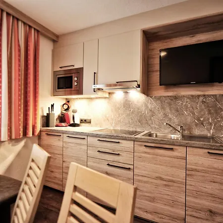 Haus Enzian Apartment Fiss Exterior photo
