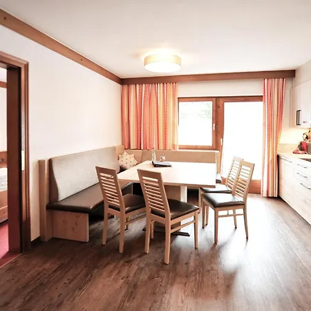 Haus Enzian Apartment Fiss Exterior photo