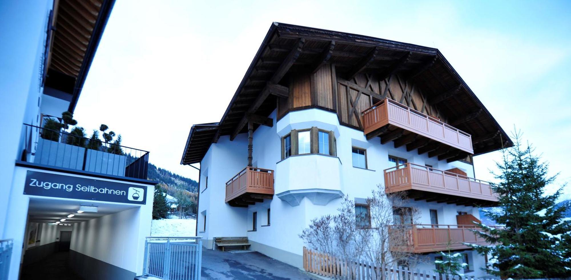 Haus Enzian Apartment *