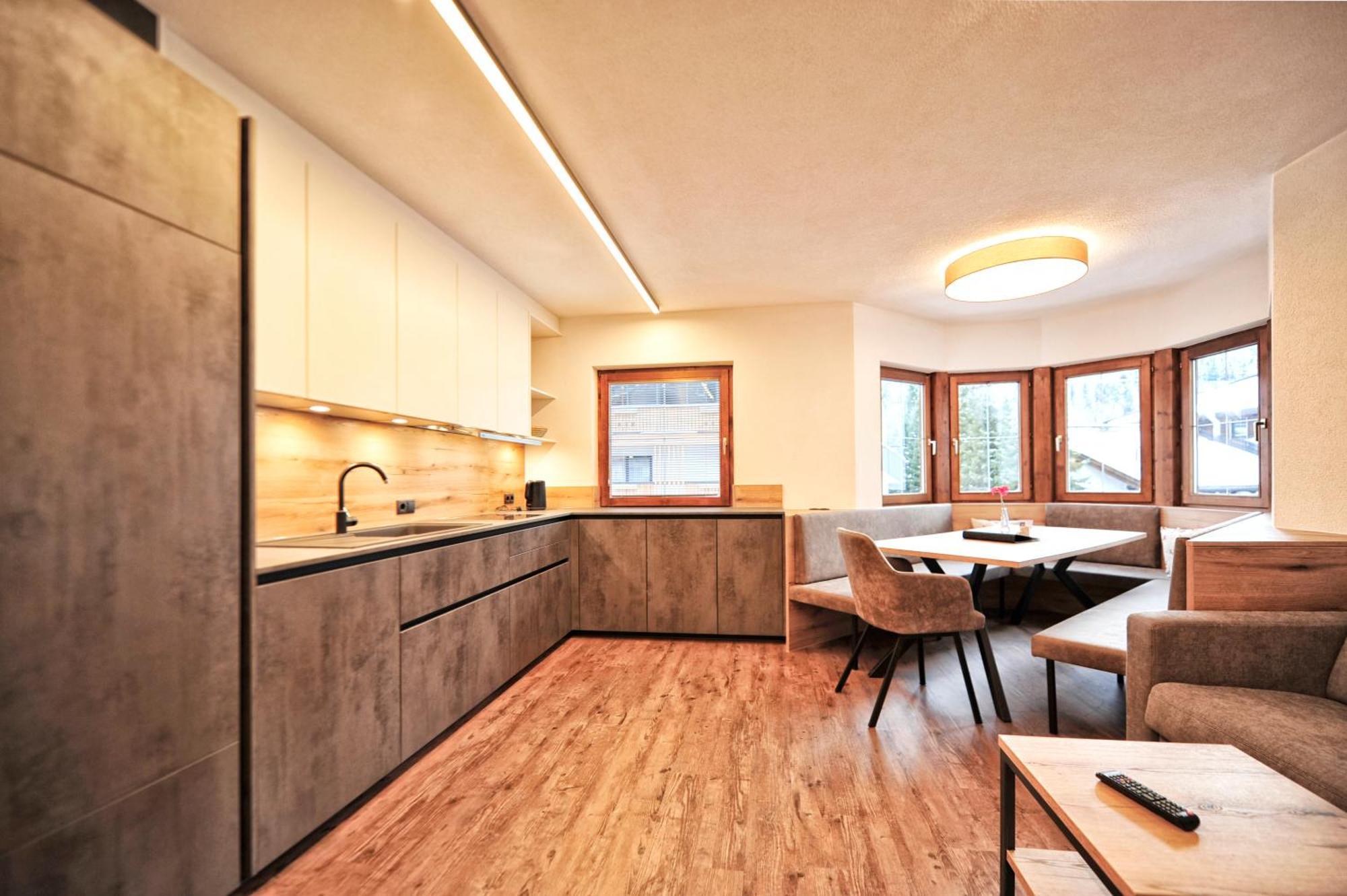 Apartment Haus Enzian Fiss
