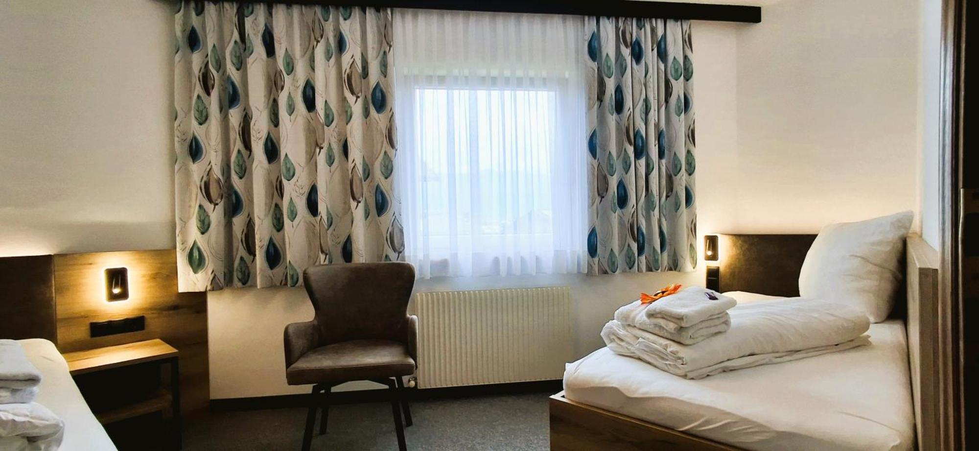 Haus Enzian Apartment *